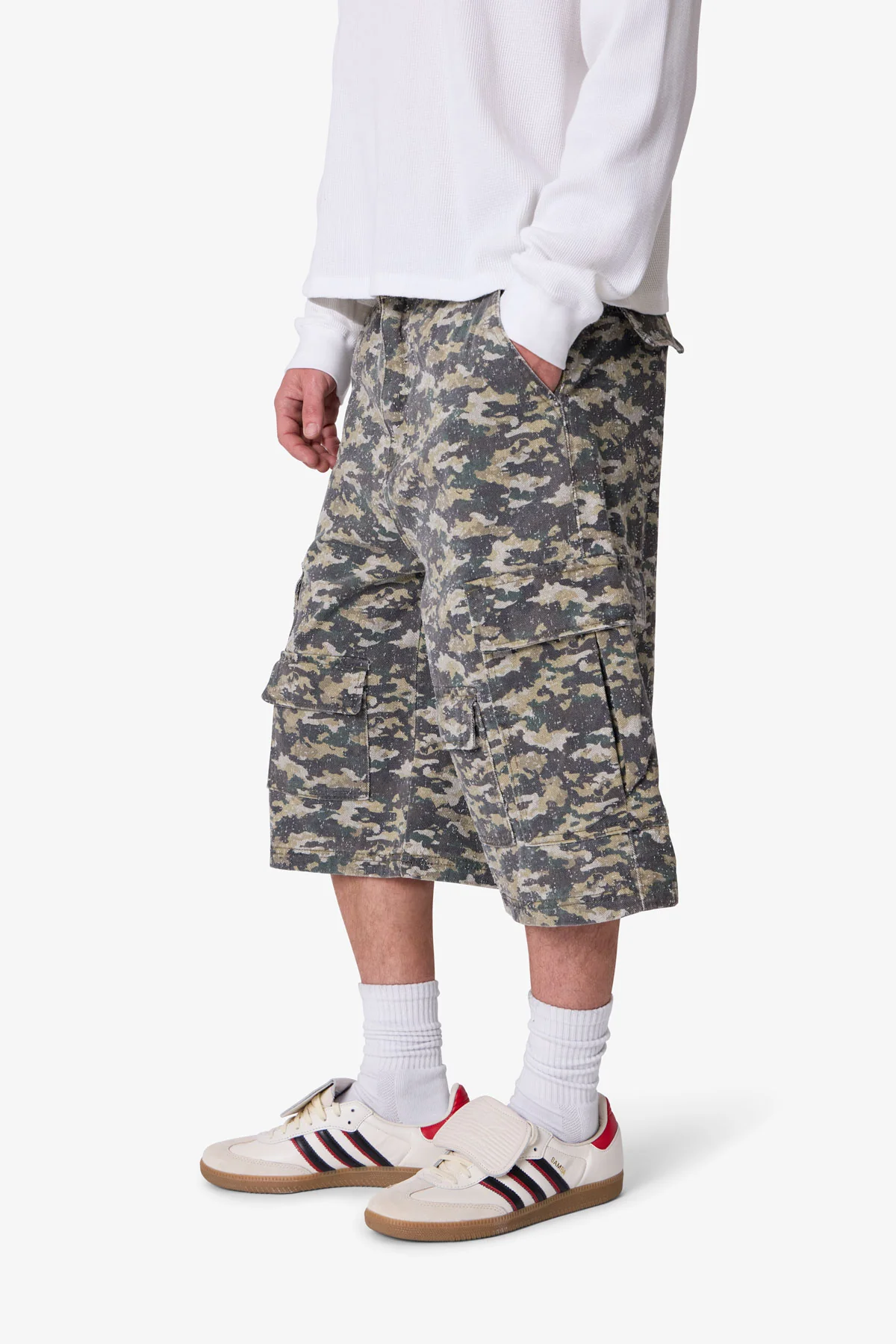 Distressed Ultra Baggy Cargo Shorts - Camo - Image 6