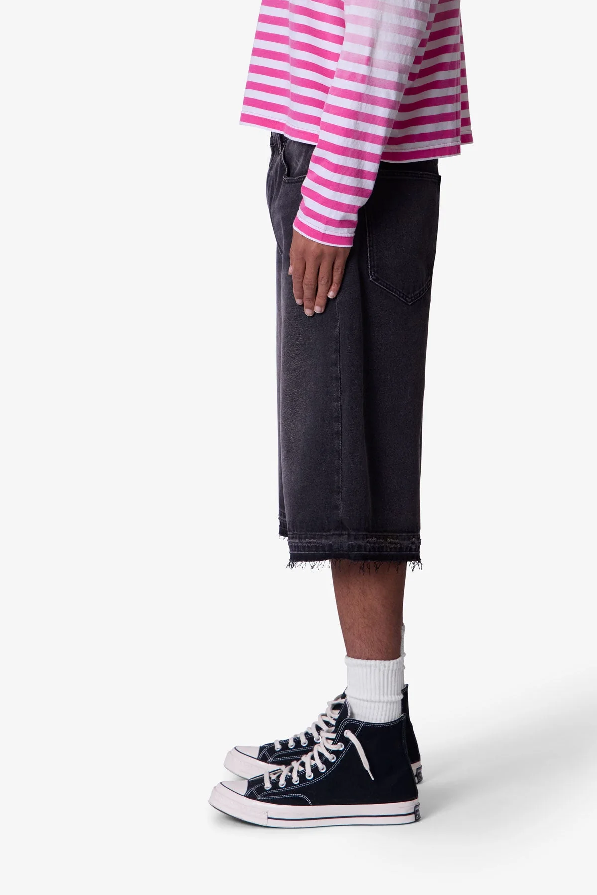 Ultra Baggy Raw Hem Denim Shorts - Washed Black - Image 4